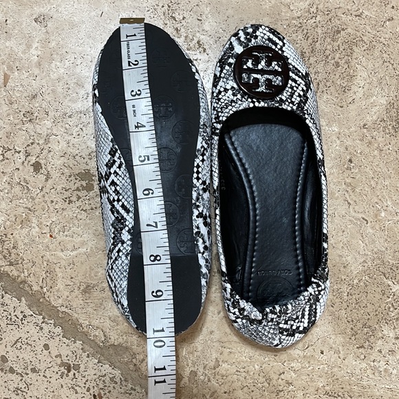 Tory Burch Snake Flats Size 8 black and white - Picture 6 of 14